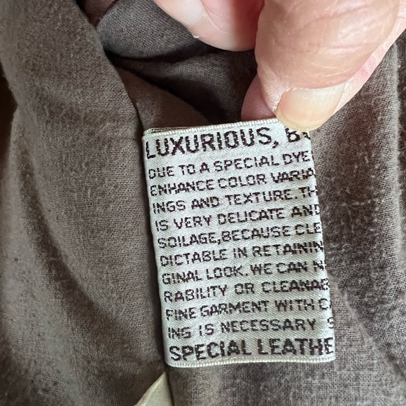 Leather Coat Vintage - Picture 9 of 11